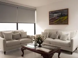 Residencia Espaciosa con Alberca y Aire Acondicionado en El Refugio