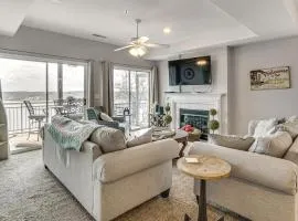 Pool Access! Lake Ozark Getaway w/ Balcony