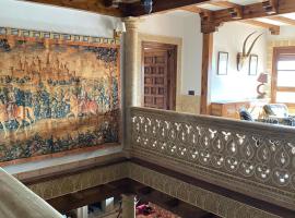 Hacienda Pagovillano - Puy du Fou, hotel i Guadamur
