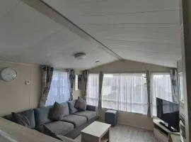 Robin hood rhyl Ll18 3uu