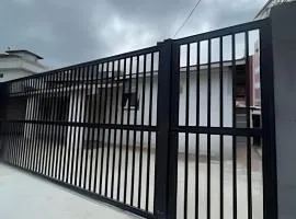 Casa Espaçosa a 150m da Praia das Toninhas