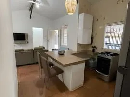 Casa Espaçosa a 150m da Praia das Toninhas
