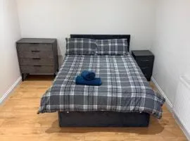 Modern Apartments Purley Station