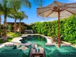 Antonakis Villa Secret Pool & Hot Tub Hideaway