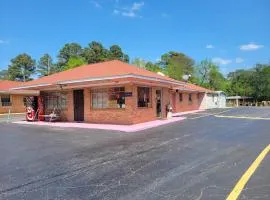 Relax Inn Daingerfield Near Mount Pleasant TX