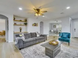 Peaceful Home w/ Yard: 10 Mi to Sugar Land Sq