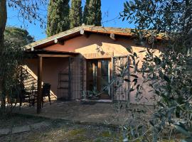 Cottage Etrusco & Casetta Olivera, hotel en Ravi