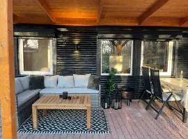 Ferienhaus Forest Lodge, Neu Ruhige Lage, Elegant und Modern, Hunde Willkommen