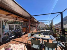 Hostel Backpackers, готель у Мостарі