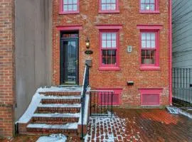 Luxe Row Home Steps to USNA Gate 3