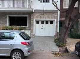 Apartamento con cochera en plena 5ta sección