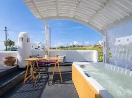 Jaccuzzi Romantic Suite in Firostefani,sea view!