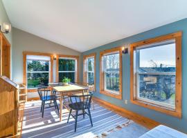 Oceanside Bass Harbor Home w/ Peaceful Deck!, Hotel in Tremont