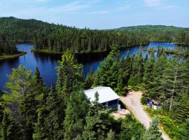 Espace des Grands-Ducs - Domaine de Lacs et de forêt, hotell i Sacré-Coeur-Saguenay