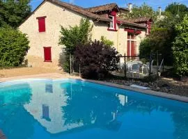 Maison de campagne avec piscine proche Saint-Astier