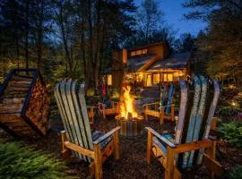 PrivateCreek CabinFire Pit2 King SuitesArcade