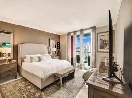 Luxury 3BR Water view 18th-Floor Deck Pool