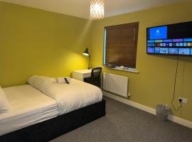 Ipswich Contractor & Holiday Stay - Parking x4 - Smart Access, hotel v destinaci Ipswich