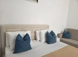 Blue Wave Studios