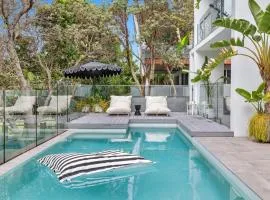 Luxe on North Point