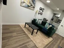 Private Stylish Suite, Just Bring Your Bags
