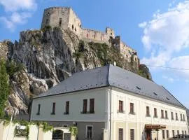 Kúria Beckov - Penzión