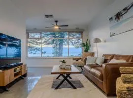 Largs Bay Jetty front Esplanade Stay minutes away from City Oval