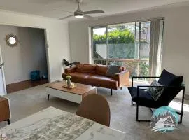 Aircabin - Marayong - Convenient - 3 Beds House