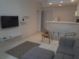 Flat with Wi-Fi and daily cleaning