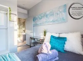 Elegant Double Ensuite Room - AC - 1Min to Central - Closely Located to Almost Sydney Must Seen Spots
