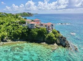Cliffside Private Luxury Pool Estate, отель в Назарете