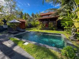 The Hidden Escapes Manggis- Stunning Hidden Gem Villa with Pool, Sauna & Ice Bath