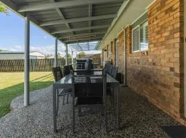 Bright 3-Bed Retreat Near Beaches