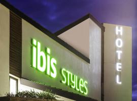 ibis Styles Niort Poitou Charentes, hôtel à Vouillé