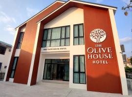 โรงแรมเดอะโอลีฟเฮ้าส์ ขอนแก่น The Olive House Hotel Khon Kaen, hotel u gradu Ban Si Than