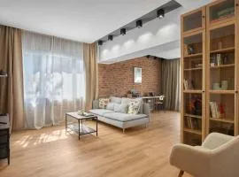 Luxury 2BD Apartment by the Sea Garden Entrance by Flat Mаnager