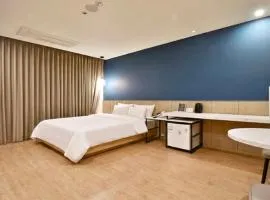 엠플레이스호텔