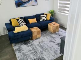 Radiant Brantford 3-Bedroom Home with Dedicated Office Space, hotel en Brantford