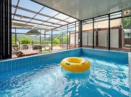 Gapyeong Dalmeong Pool Villa Glamping