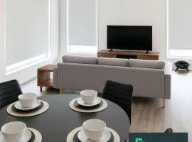 Large Baldivis Stay with a bathroom in each room