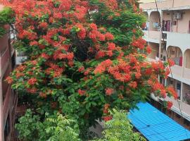Truffles - Penthouse Terrace Bedroom: Vijayawada şehrinde bir otel