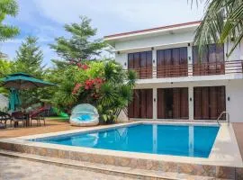 The Lei's Hotel and Beach Resort