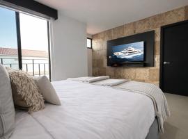 Casa con jacuzzi en La Aurora, Guayaquil, 3 habitaciones, ideal para familias, con sala, comedor y cocina equipada, hotel din Amalia