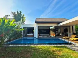 Golden Fish Villa Phuket - Tropical Modern Living