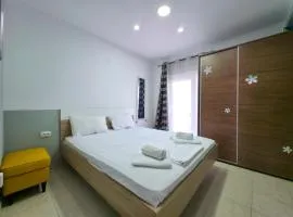 PETRAKIS Apartment by SDR