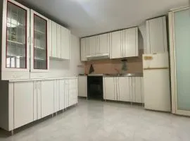 Sicilian Court by ErasmusHome