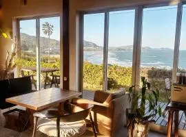 Guesthouse ＆ Beach Cafe Fuego