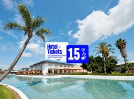 PortAventura Hotel Caribe - Includes unlimited access to PortAventura Park & 1 access to Ferrari Land, khách sạn ở Salou