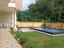 Villa Kalista, hotelli kohteessa Puncak