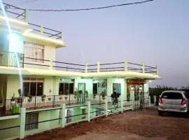 Shalom Guest House & Restaurant